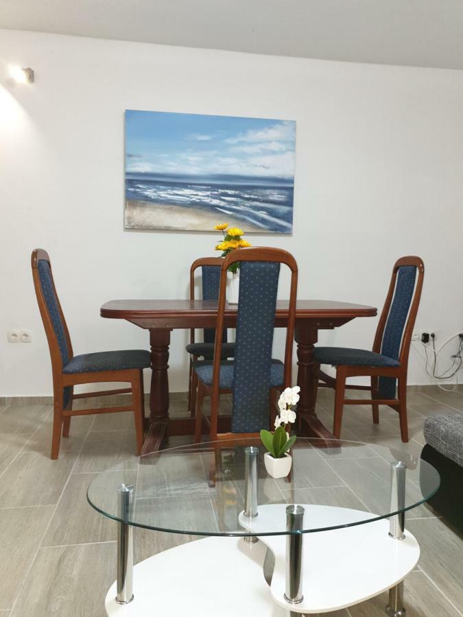 זאדאר Apartments Nella מראה חיצוני תמונה